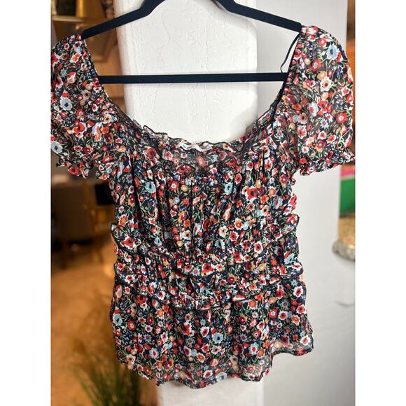 Mi Ami Junior's Floral Smocked Waist Blouse Size M - Picture 2 of 4